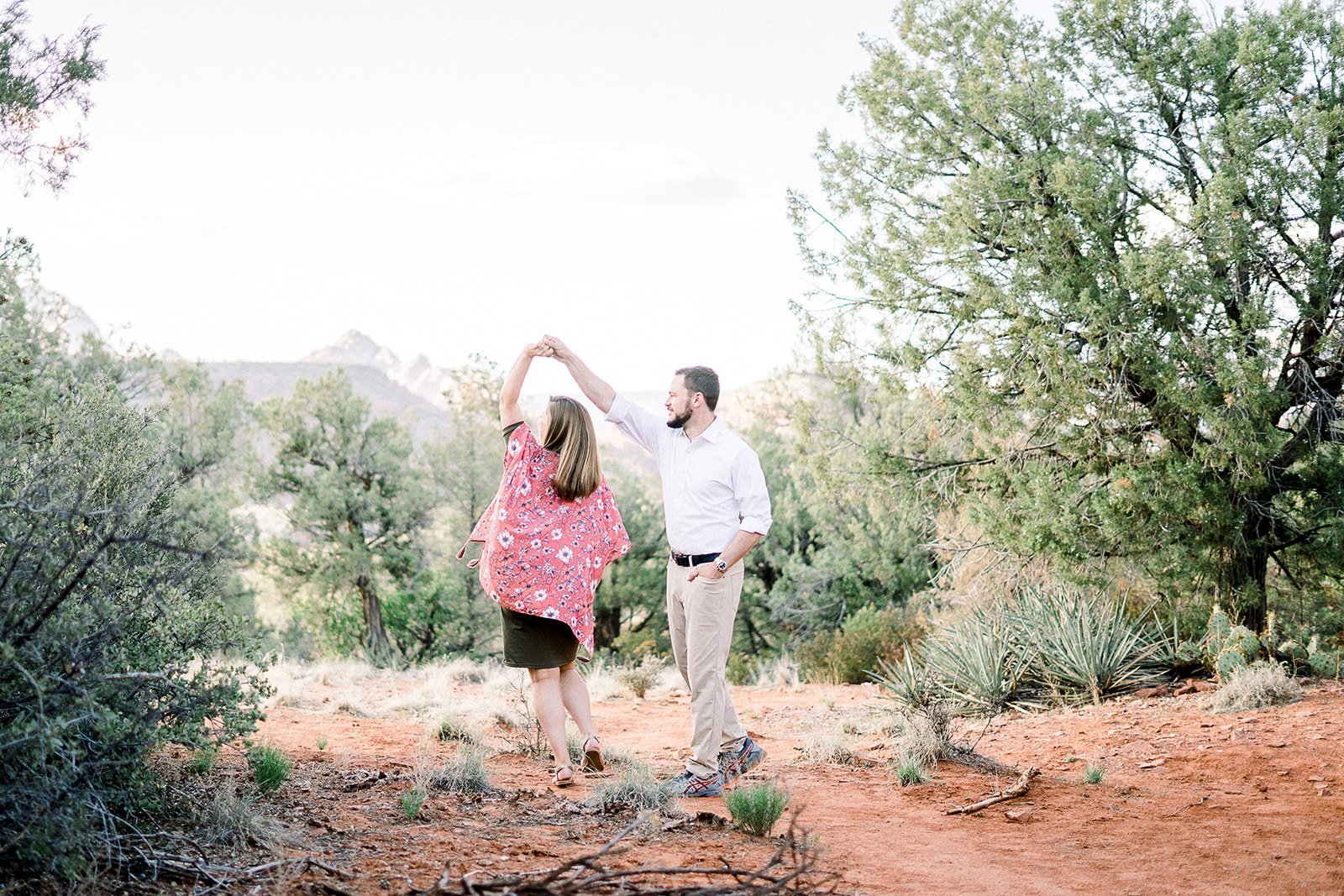 Emma Ted Maternity Session Secona Arizona Maternity Photography Minneapolis MN Fine Art Photography Rachel Elle Photography 399 websize