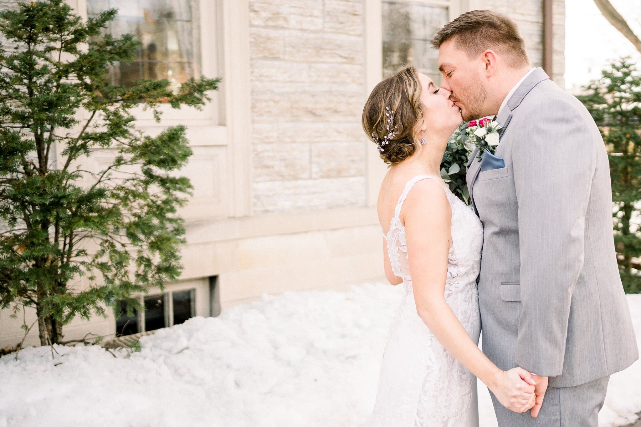 How To Look Natural In Your Wedding Photos Emily Jake St Paul College Club Minneappolis Minnesota Wedding Fine Art Wedding Photography Rachel Elle Photography 273