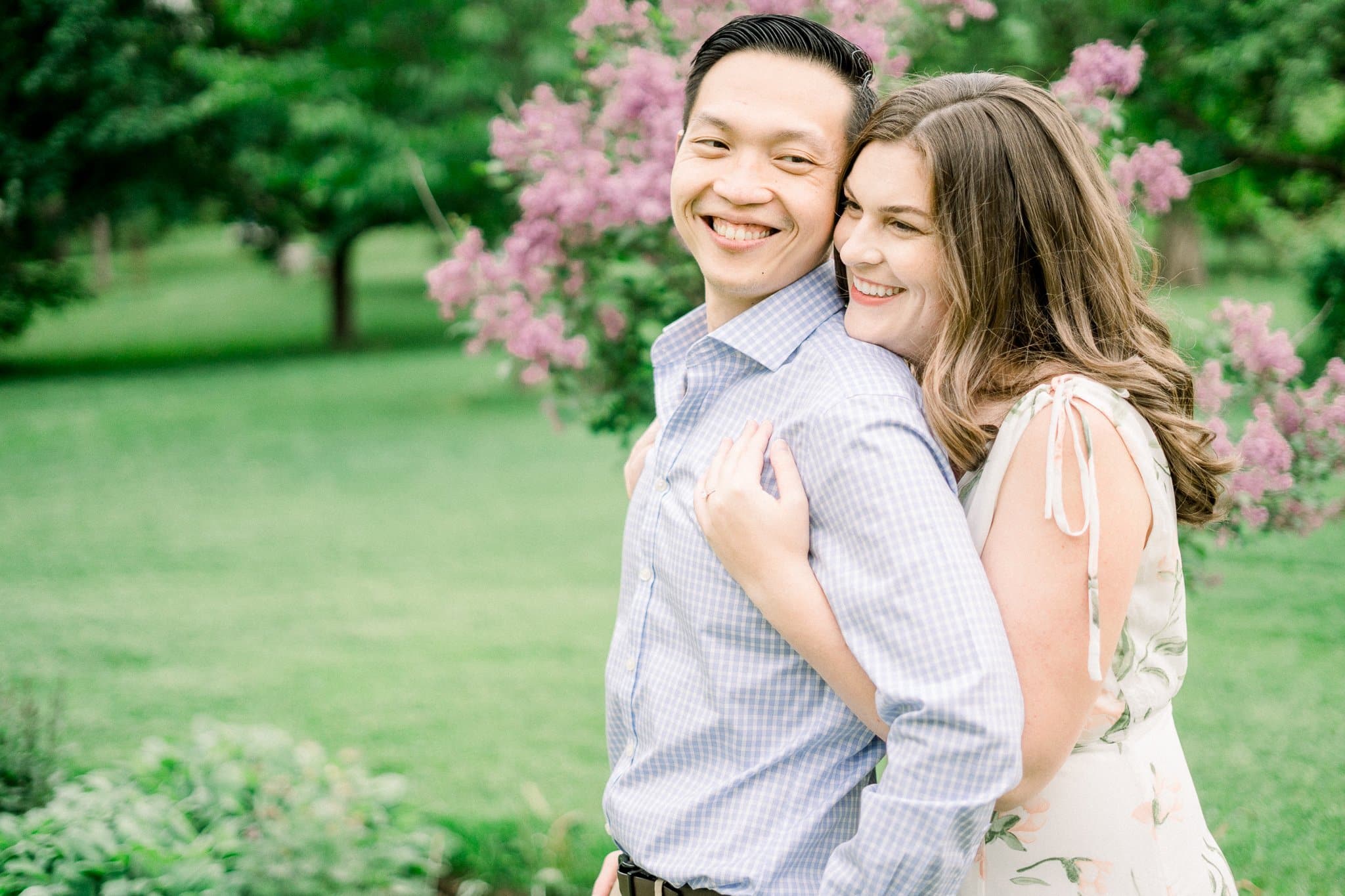 Minneapolis Engagement Session | Dharma Jenna Lyndale Rose Garden Engagement Minneapolis Minnesota Wedding Photographer Luxury Wedding Photography 2021 Rachel Elle Photography 25