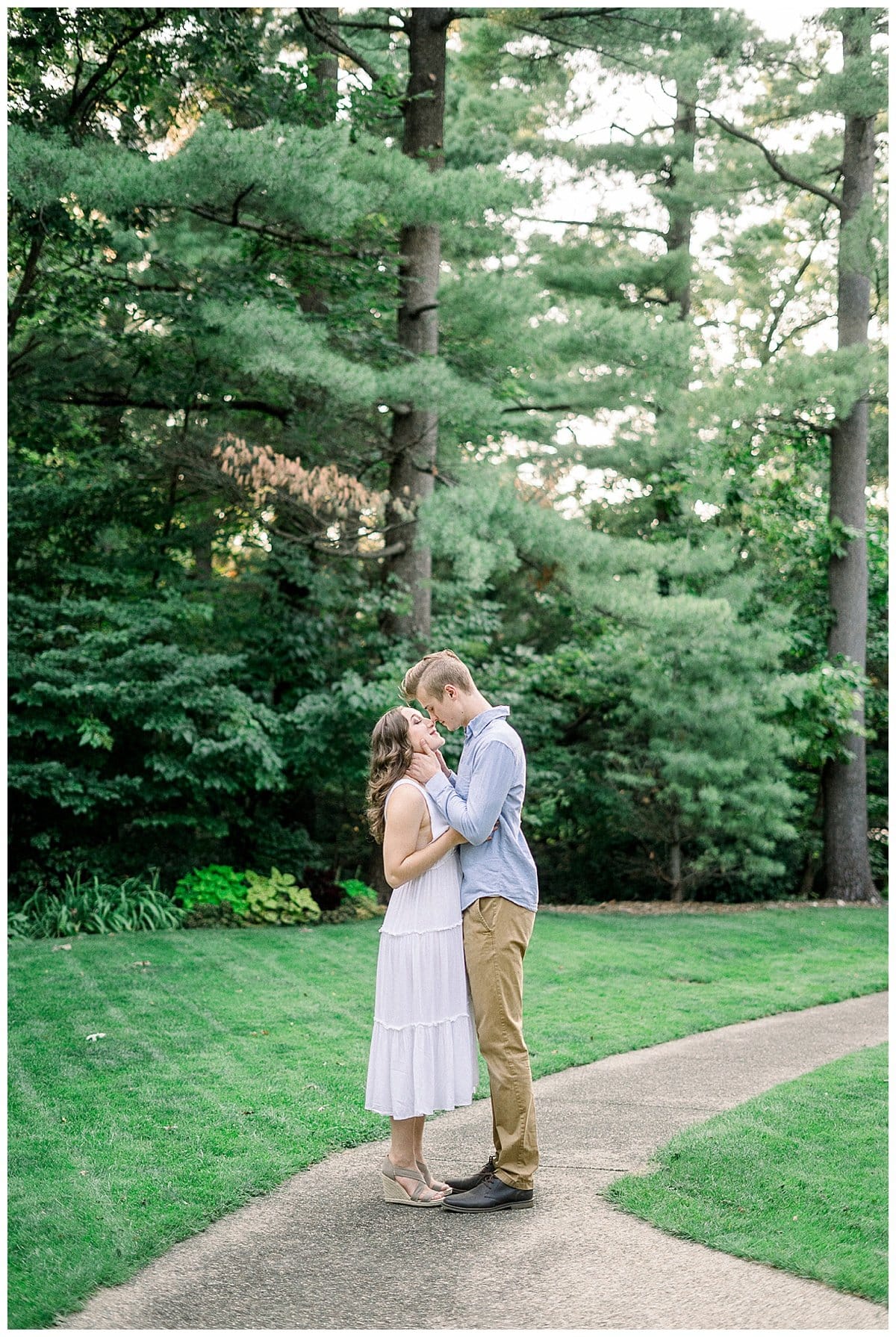 Vanesssa Dylan Rochester Engagement Photography Rochester MN Plummer House Rachel Elle Photography28