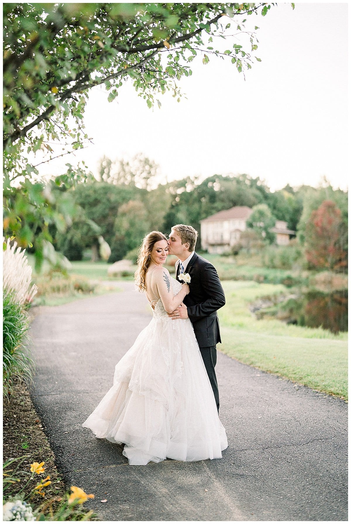 Caleigh Mike Wausau Wisconsin Wedding Photography Greenwood Hills Country Club Rachel Elle Photography534