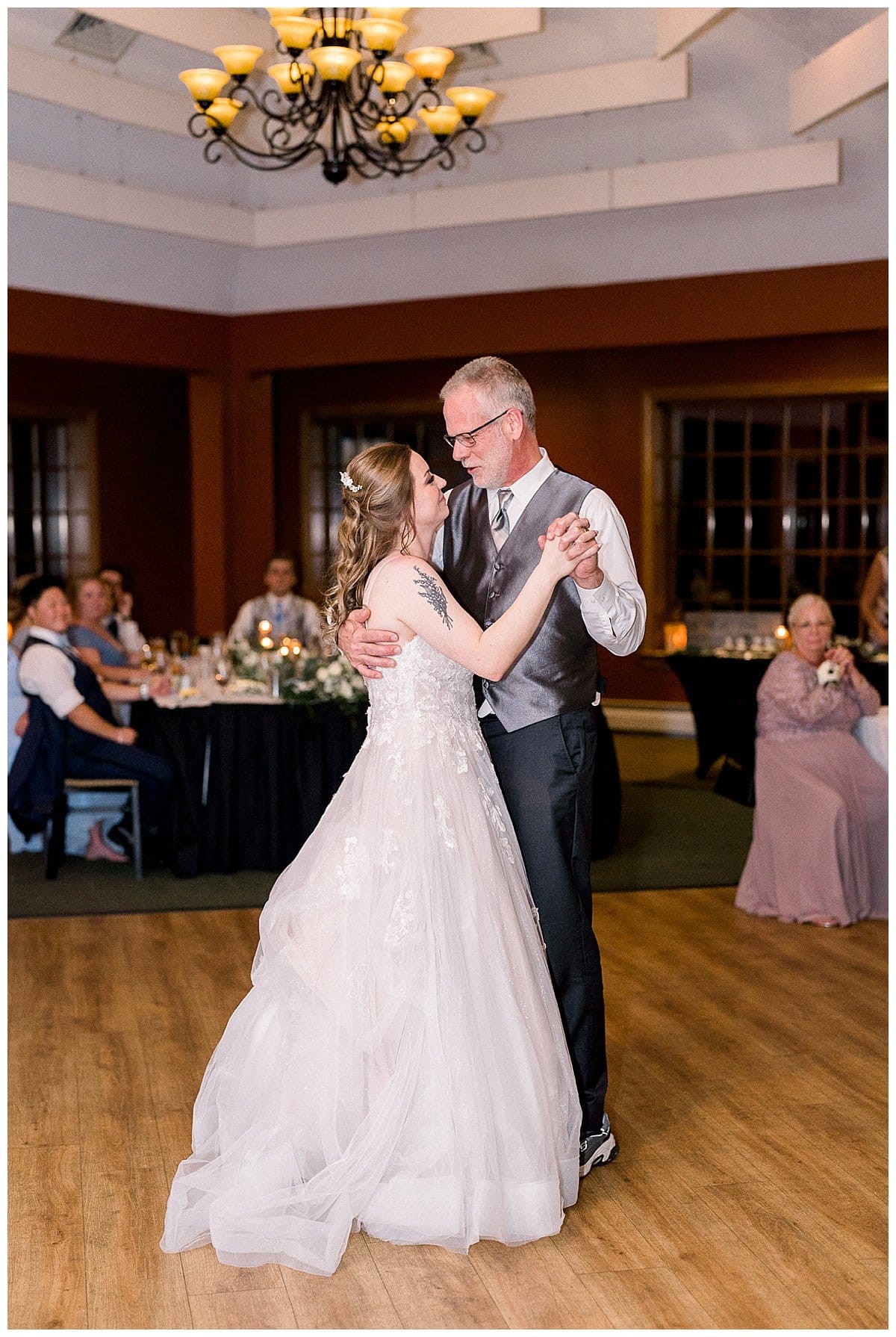 Caleigh Mike Wausau Wisconsin Wedding Photography Greenwood Hills Country Club Rachel Elle Photography603