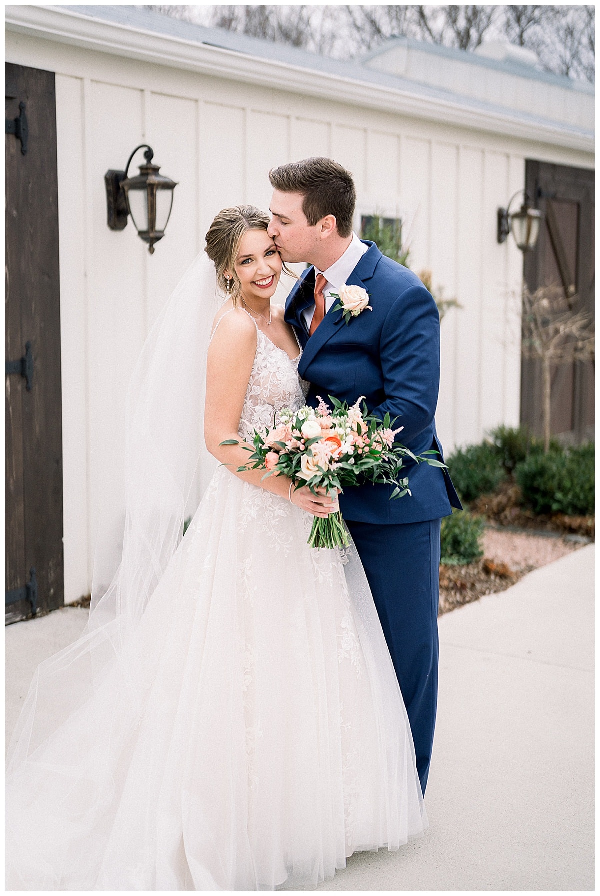 Lauren Adam Ashery Lane Farm Wedding Photography Minneapolis Wedding Photographer Rachel Elle Photography154