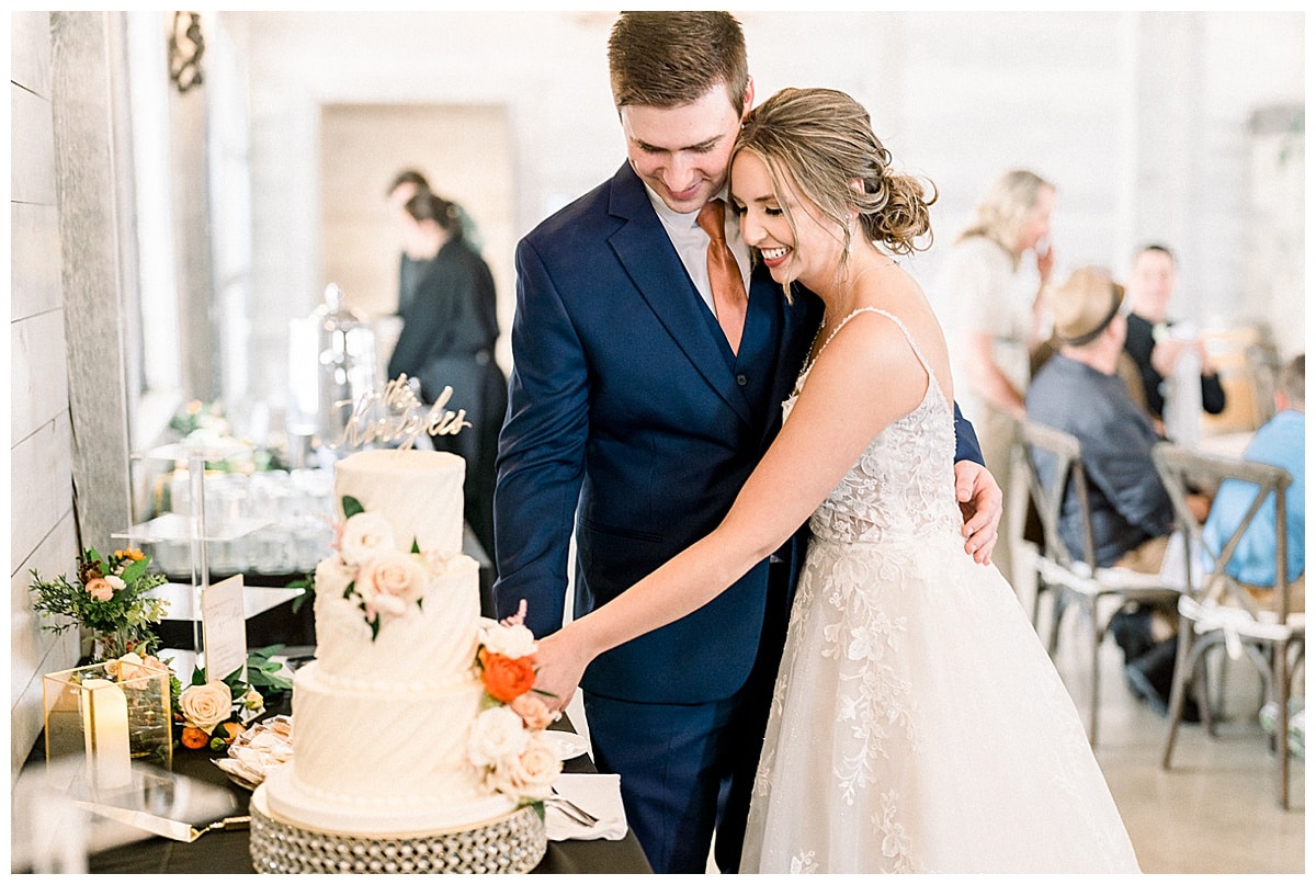 Lauren Adam Ashery Lane Farm Wedding Photography Minneapolis Wedding Photographer Rachel Elle Photography510