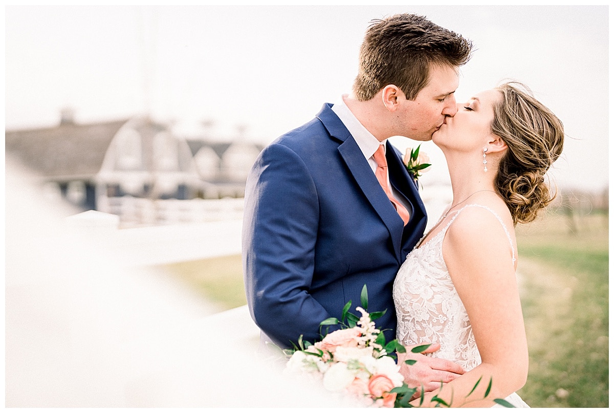 Lauren Adam Ashery Lane Farm Wedding Photography Minneapolis Wedding Photographer Rachel Elle Photography518