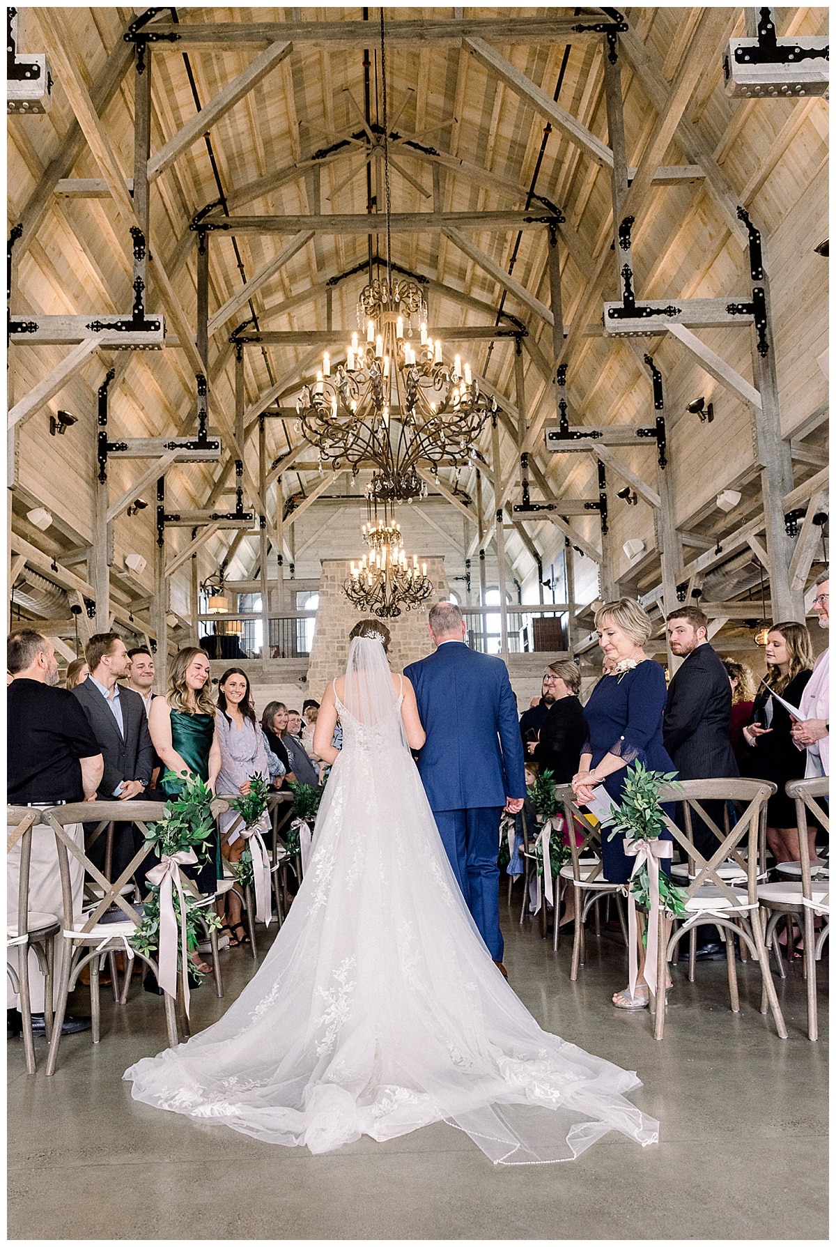 Lauren Adam Ashery Lane Farm Wedding Photography Minneapolis Wedding Photographer Rachel Elle Photography609