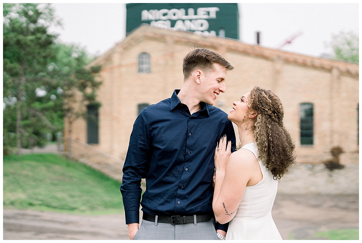 Nicky Federico Nicollet Island Minneapolis Engagement Photography Rachel Elle Photography121