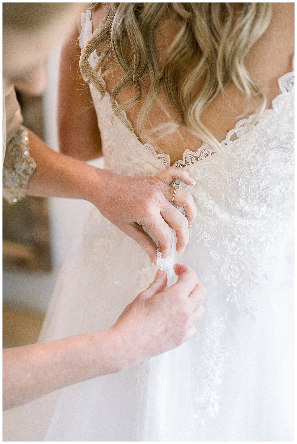 Sophie Anthony The Atrium Wedding Wisconsin Wedding Photography Rachel Elle Photography125