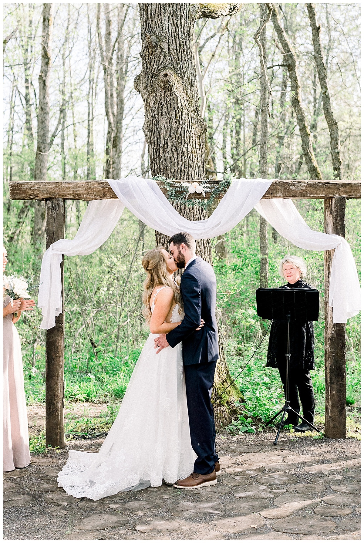 solon springs atrium wedding Sophie Anthony The Atrium Wedding Wisconsin Wedding Photography Rachel Elle Photography189