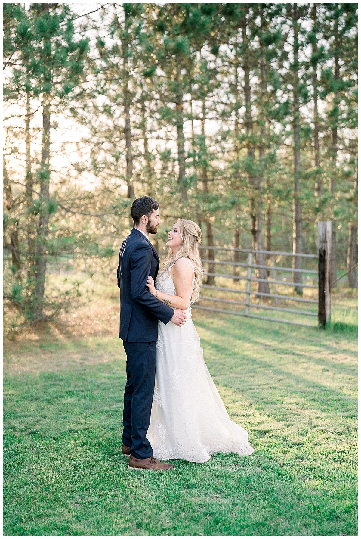 Sophie Anthony The Atrium Wedding Wisconsin Wedding Photography Rachel Elle Photography343