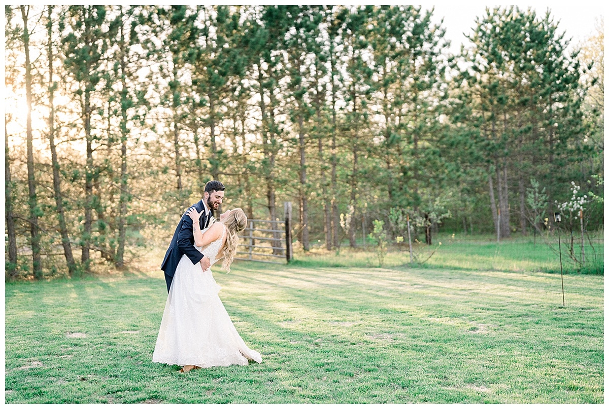 Sophie Anthony The Atrium Wedding Wisconsin Wedding Photography Rachel Elle Photography355