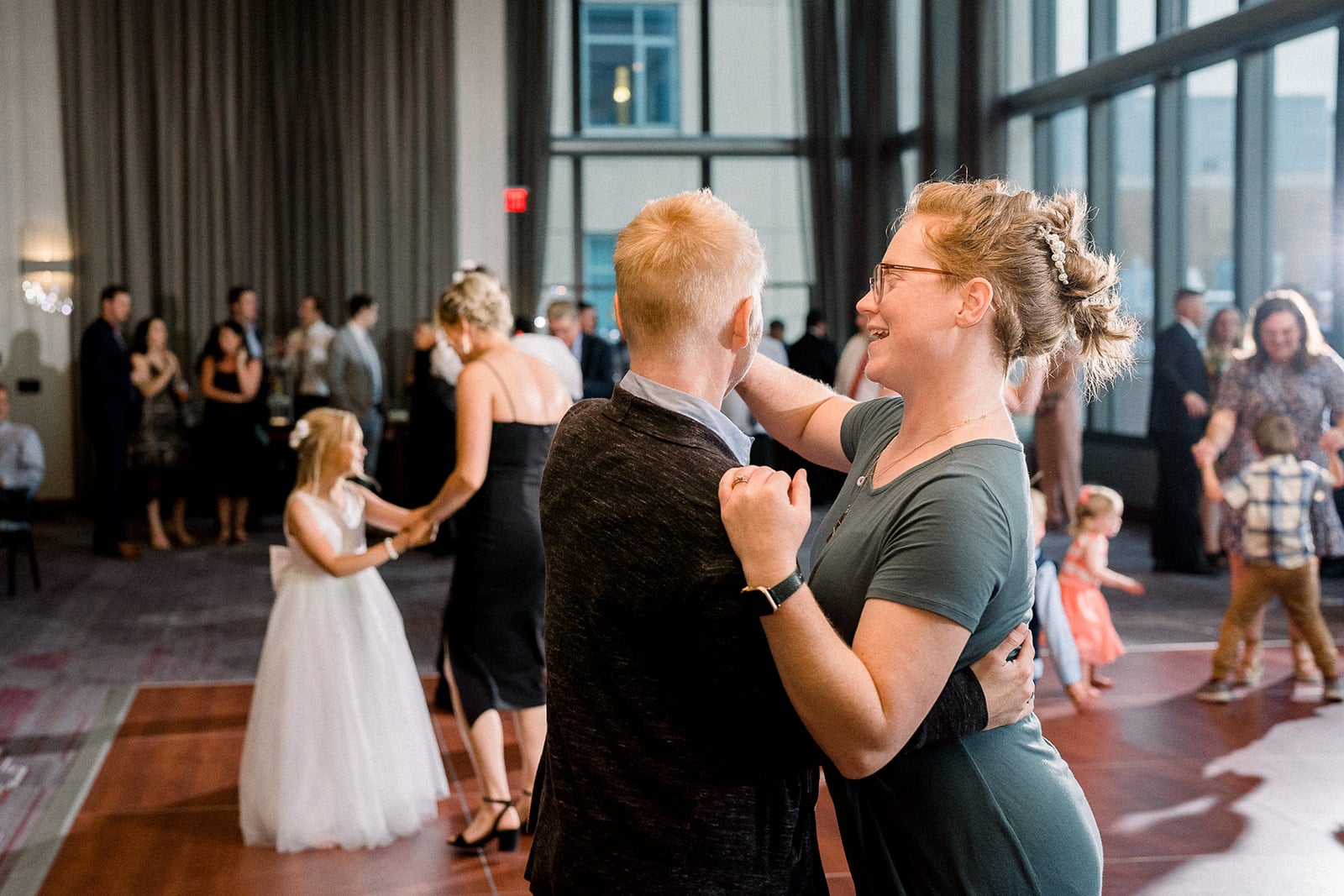 Mckenna Connor J Powers Hilton Rochester Wedding Rachel Elle Photography446 websize